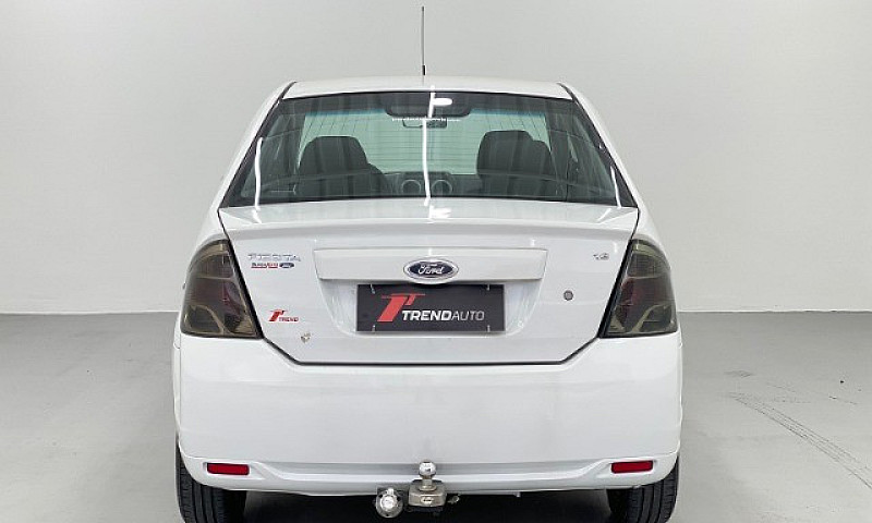Fiesta Sedan 1.6 201...