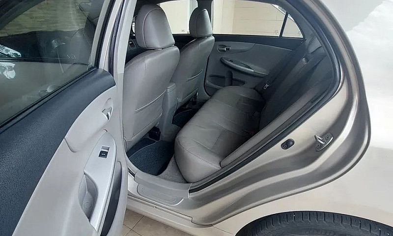 Toyota Corolla Xei 2...