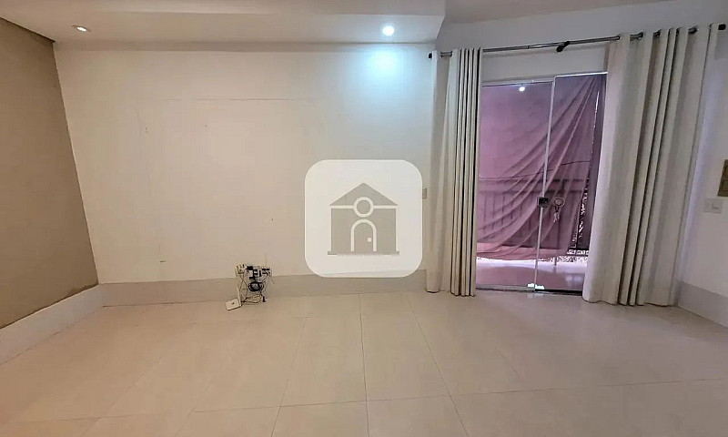 Apartamento Comercia...