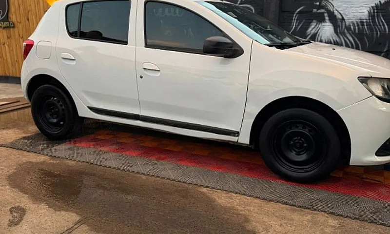 Renault Sandero Auth...