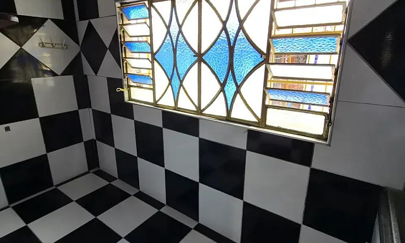Alugo Casa Com 2 Qua...