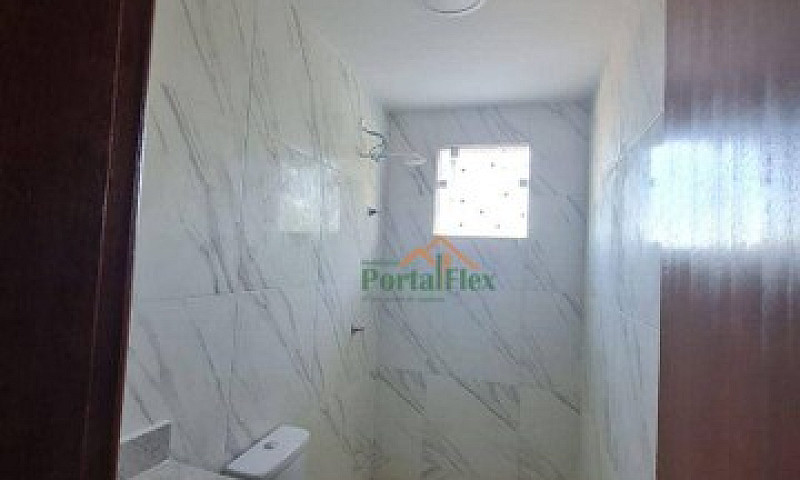 Casa Com 2 Dormitóri...