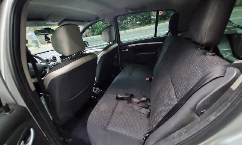 Sandero Stepway 1.6 ...