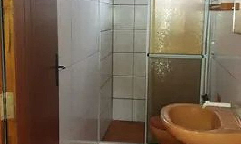 Alugo Casa No Boehme...