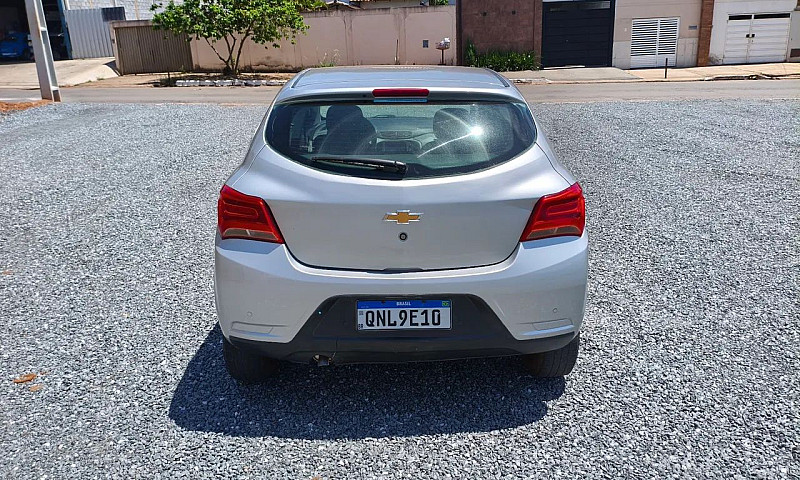 Chevrolet Onix Hatch...