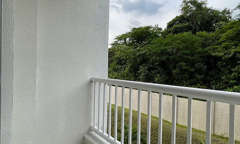 Life Flores - 2 Quar...