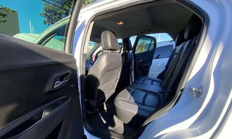 Chevrolet Tracker Lt...