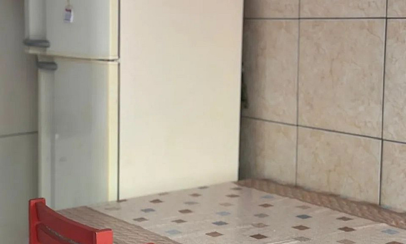 Alugo Casa De Um Qua...