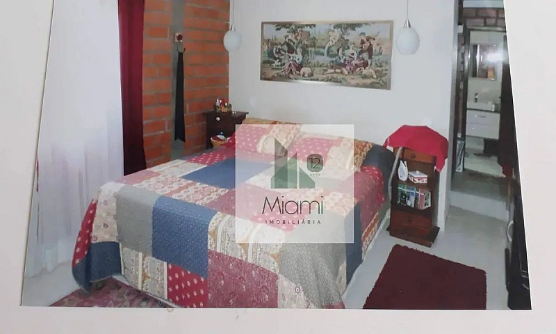 Belíssima Casa De Ca...