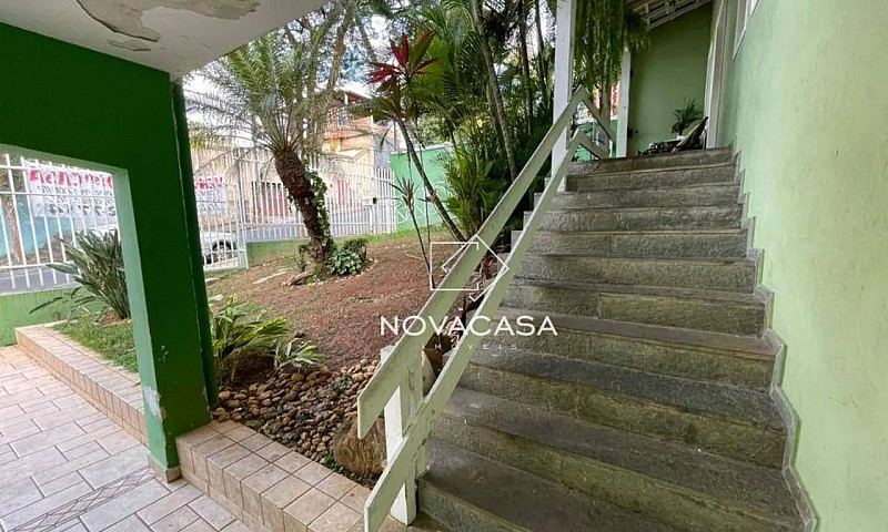 Casa Com 5 Dormitóri...