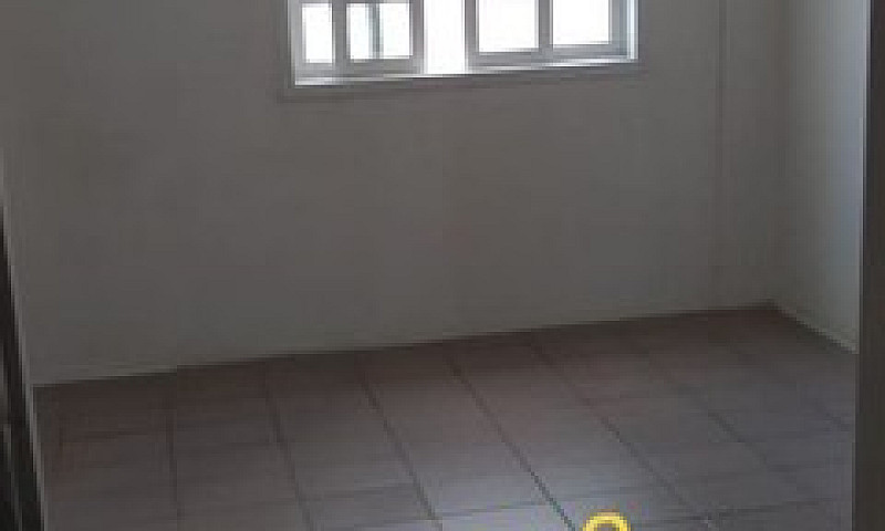 *Alugo Casa 02 Dormi...