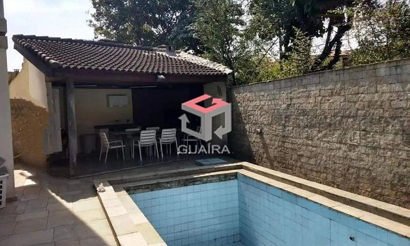 Sobrado À Venda 4 Qu...