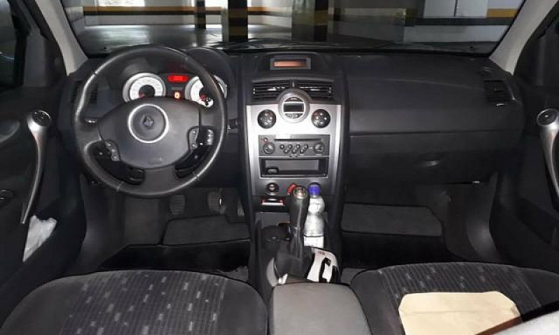 Renault Megane 1.6...