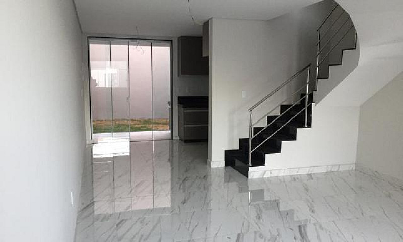 Casa Com 3 Quartos À...