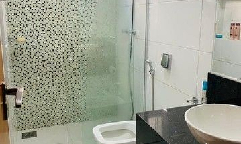 Maia Casa Com Piscin...