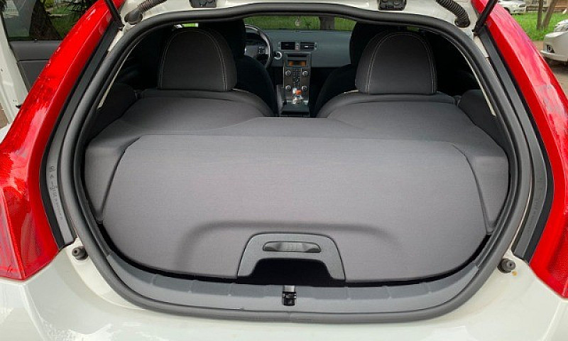 Volvo C30 T5 Rdesign...