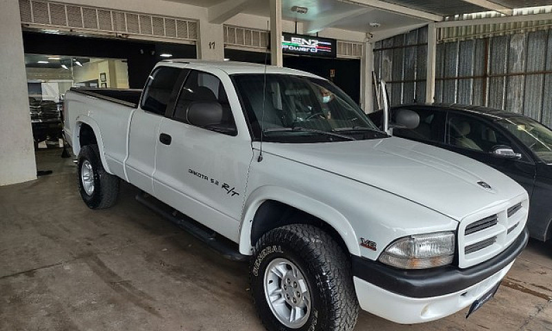 Dodge Dakota R/T 5.2...