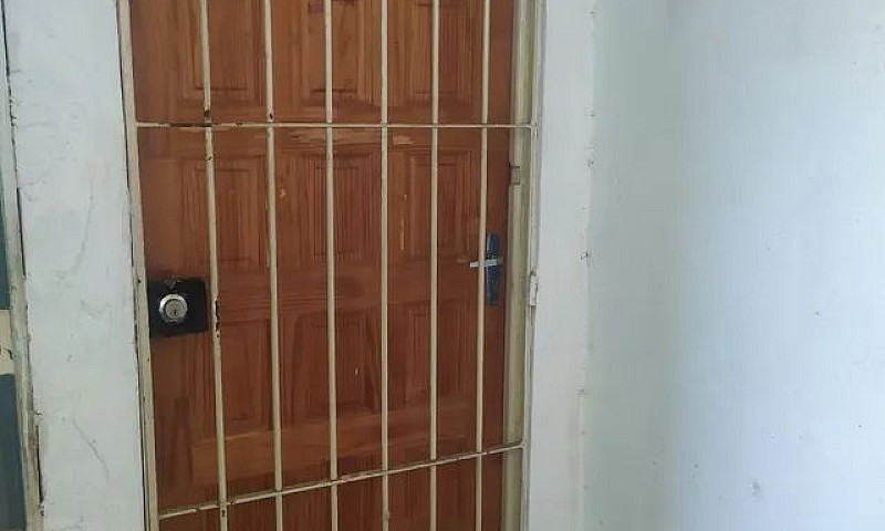 Aluga-Se Um Apartame...