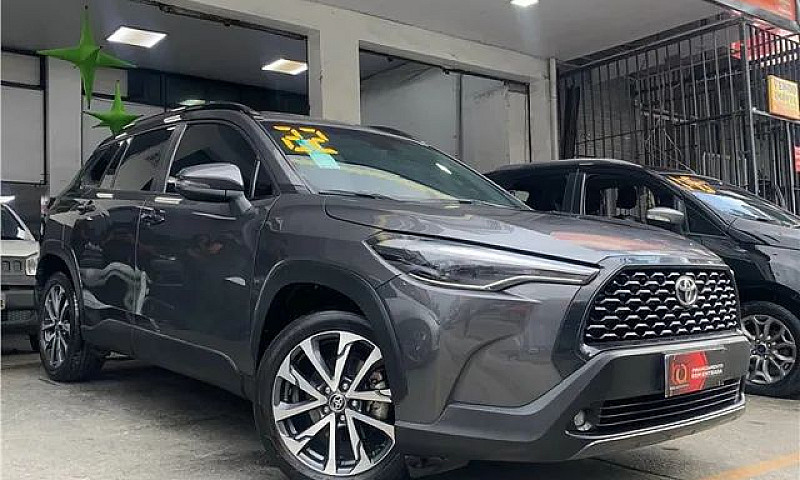 Toyota Corolla Cross...