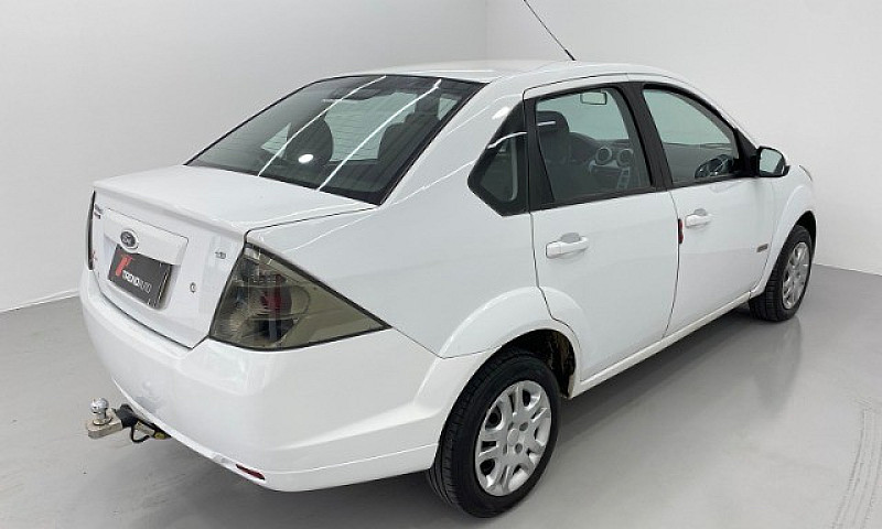 Fiesta Sedan 1.6 201...