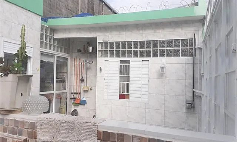 Casa Com 2 Quartos À...