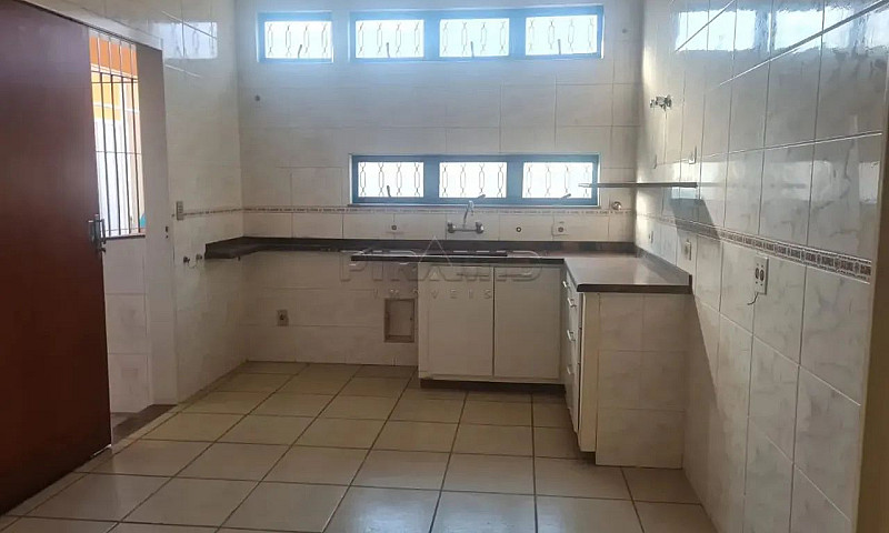 Casa Sobrado Padrão ...