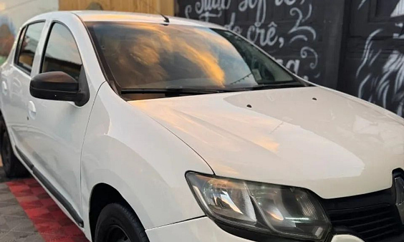 Renault Sandero Auth...