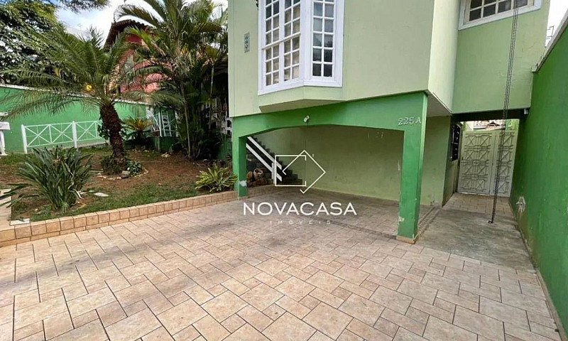 Casa Com 5 Dormitóri...