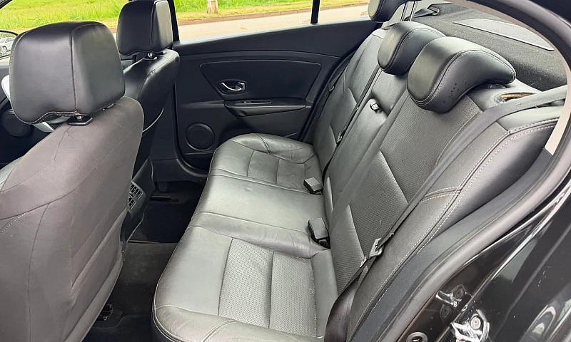 Renault Fluence Sed....