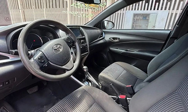 Toyota Yaris Xl Plus...