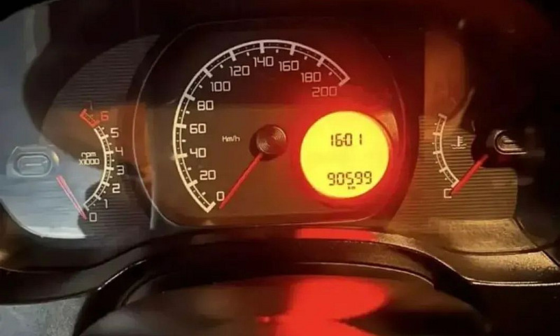 Fiat Strada Working ...