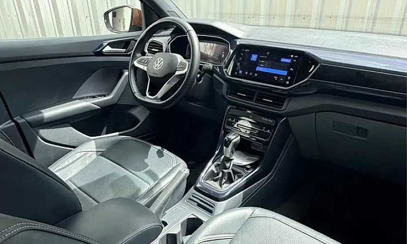 Volkswagen T-Cross C...