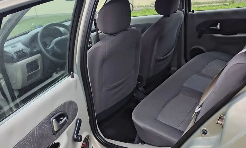 Renault Clio Sed.rt/...