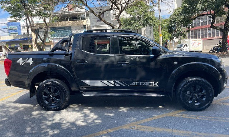 Nissan Frontier Atta...