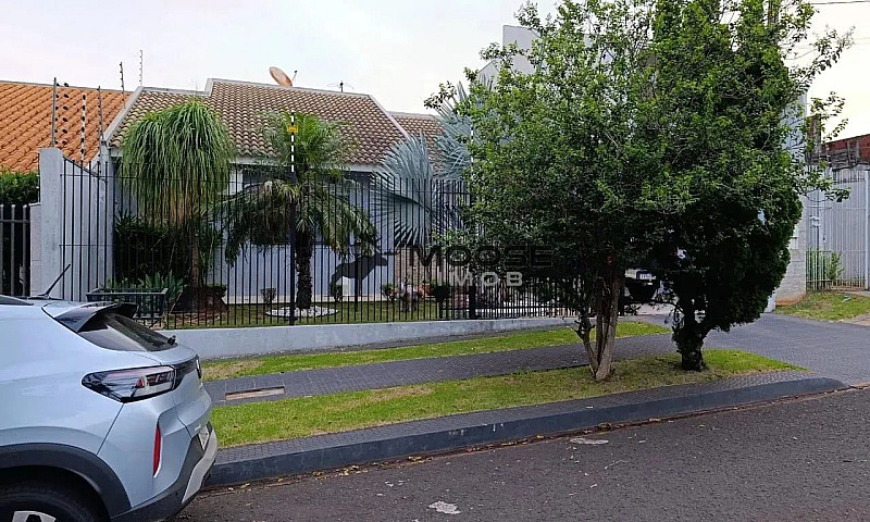 Casa Com Piscina Á V...