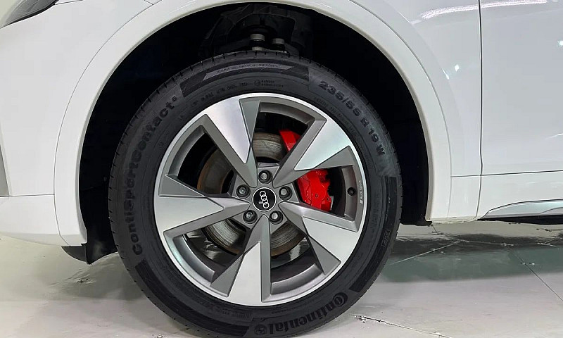 Audi Q5 Sportback S-...