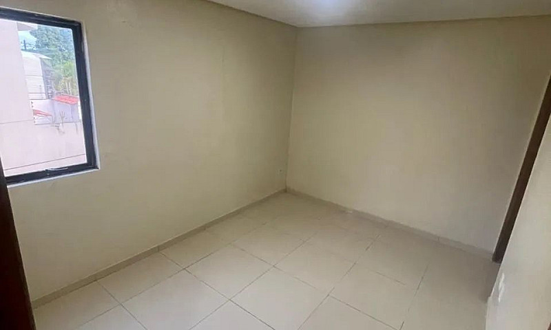 Alugo Casa Com 3 Qua...