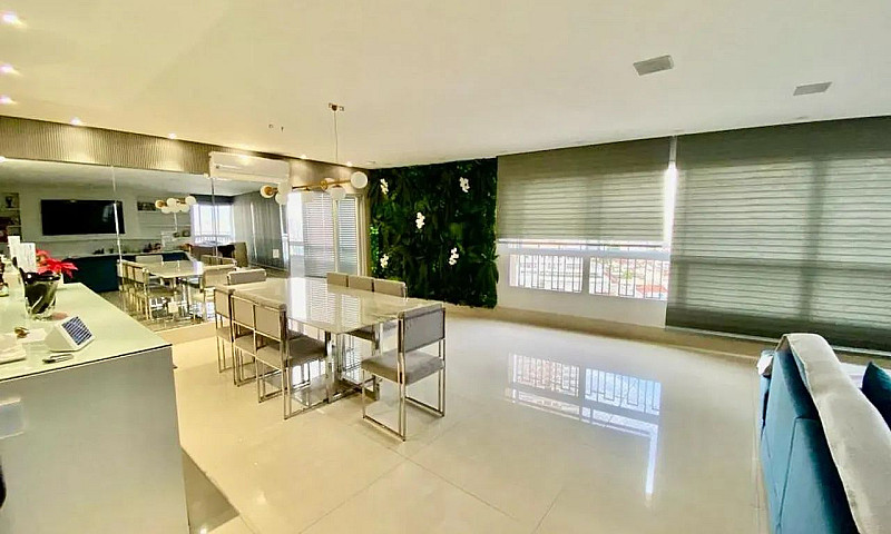 Apartamento De 242 M...