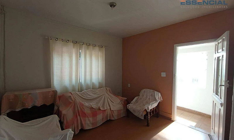 Casa Com 2 Dormitóri...