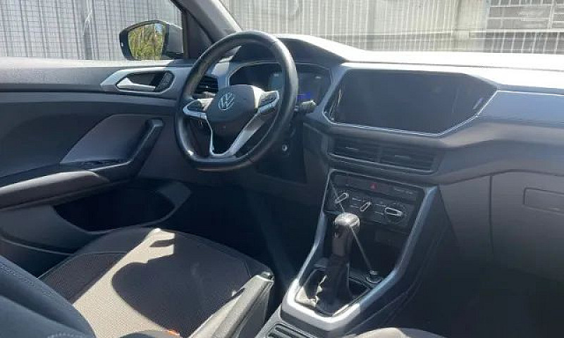 Volkswagen T-Cross 1...