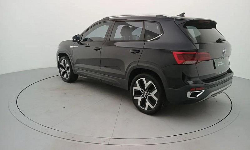 Volkswagen Taos High...