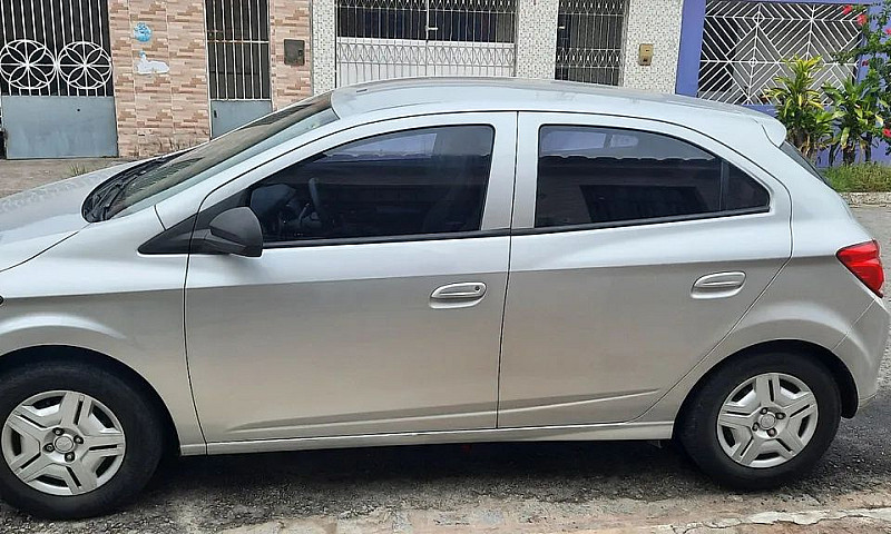 Chevrolet Onix Hatch...