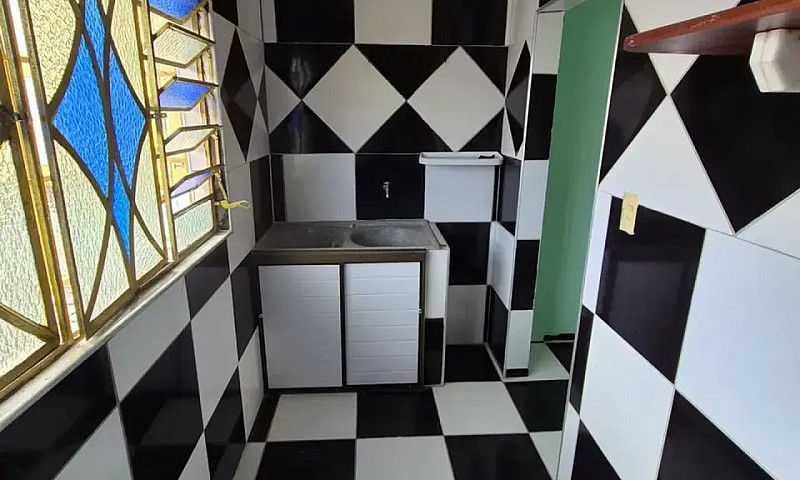 Alugo Casa Com 2 Qua...
