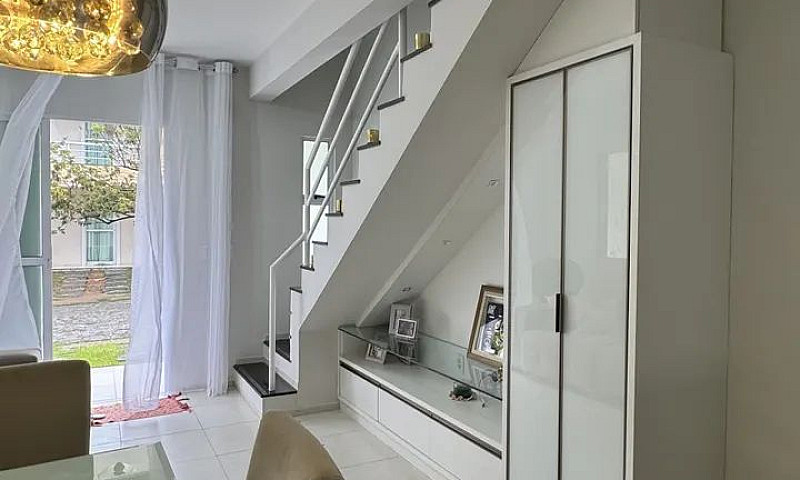 Casa Em Condomínio M...