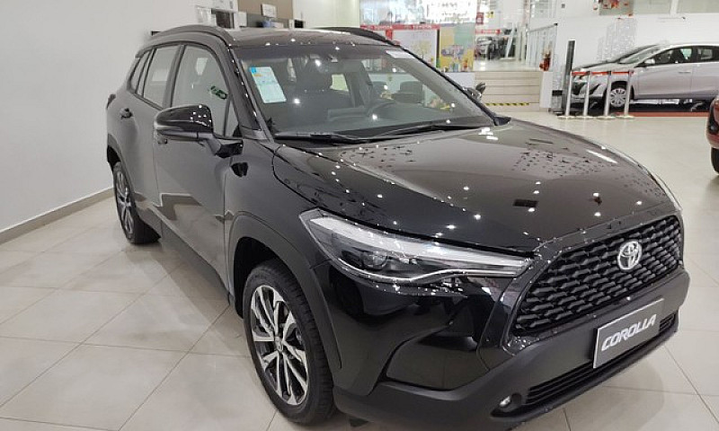Toyota Corolla Cross...