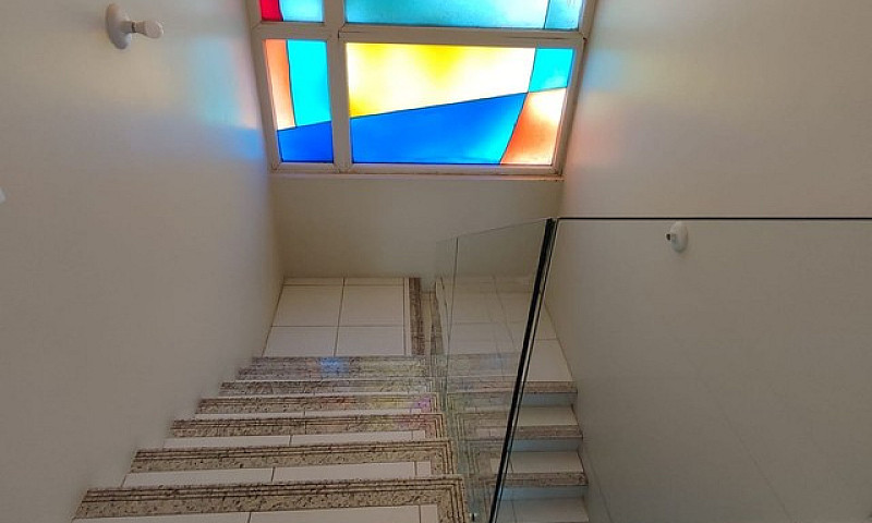 Imponente Casa Condo...