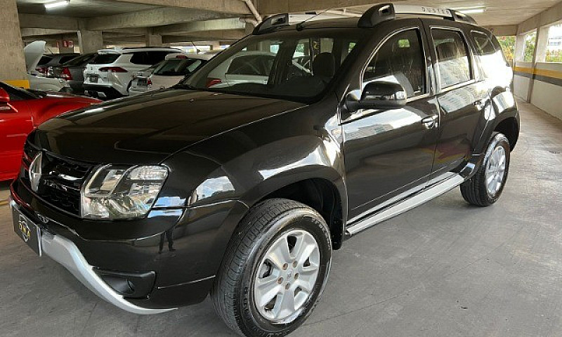 Renault Duster Expre...