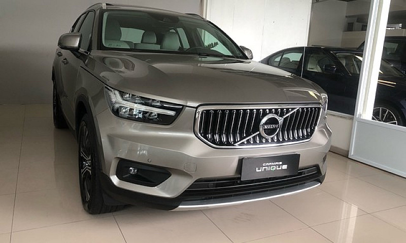 Volvo Xc40 2022...