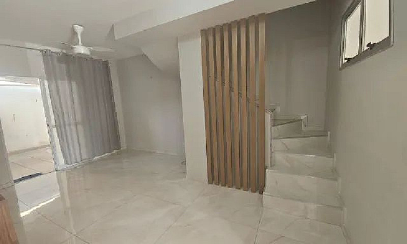 Casa 3 Quartos Com A...