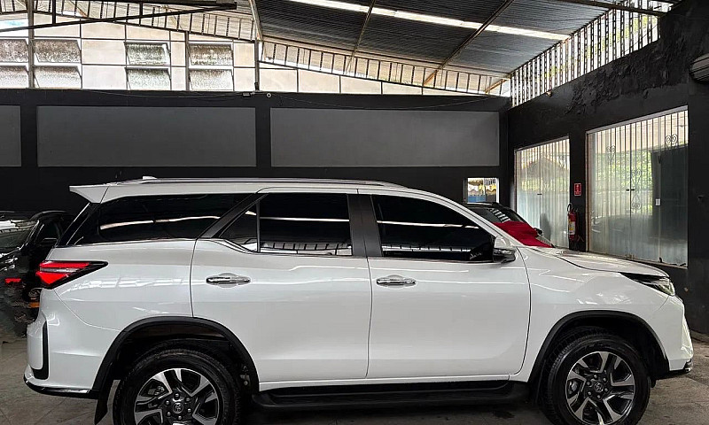 Toyota Hilux Sw4 Srx...